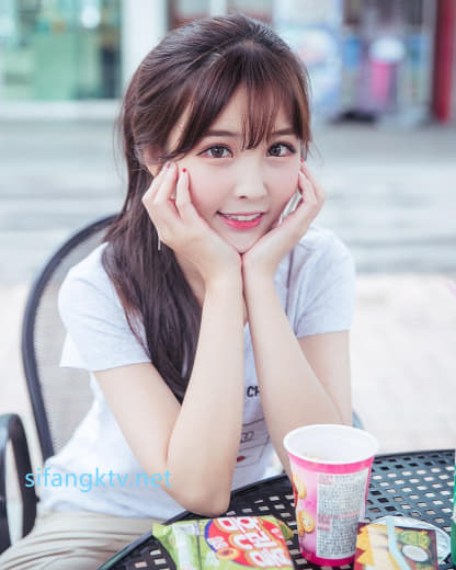 【2023-08-22】softy boobs.. taste me with your tongue.m4v